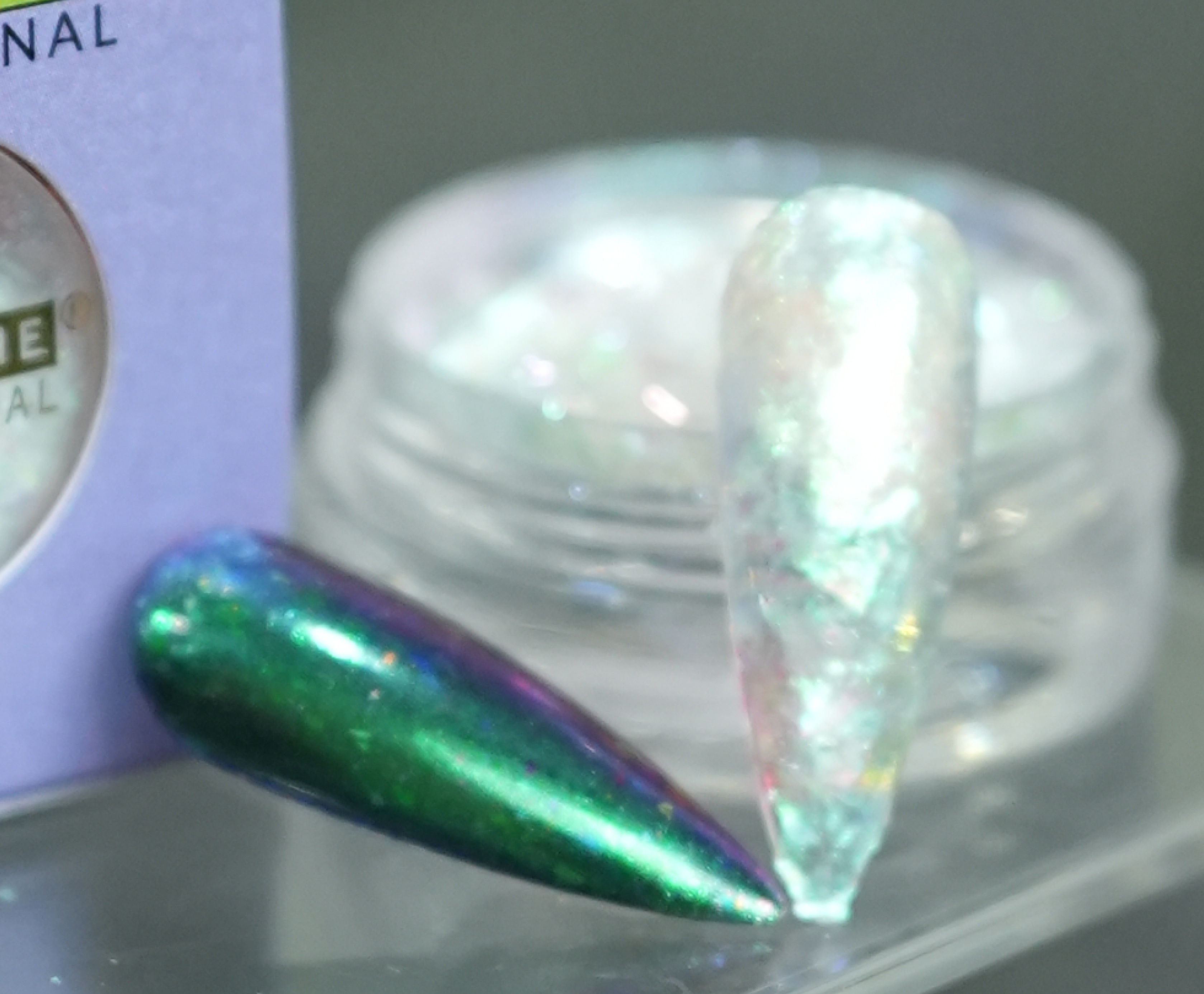 Transparent Optical Chameleon Flake - Ivy Iris